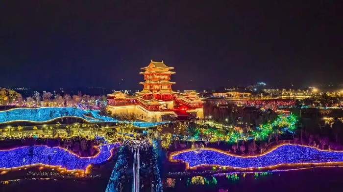 这么多灯会！成都“灯会矩阵”点燃文旅消费热潮