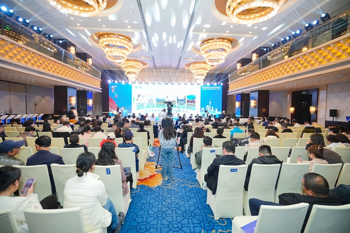 集中签约21个项目，甘肃文旅来川推介