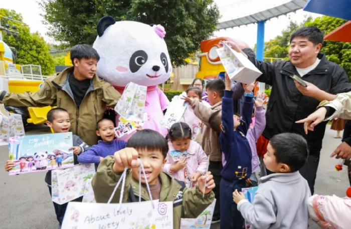 成都向重庆赠上万个免费春假研学名额